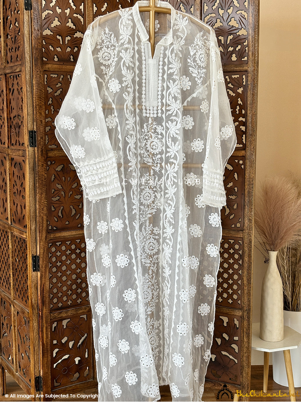 White Avya Organza Chikankari Kurta