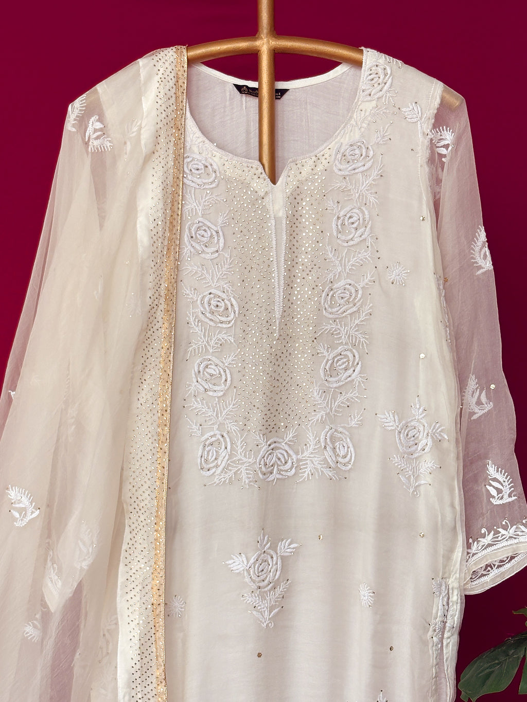 Mahnoor Chikankari Kurta Set - White