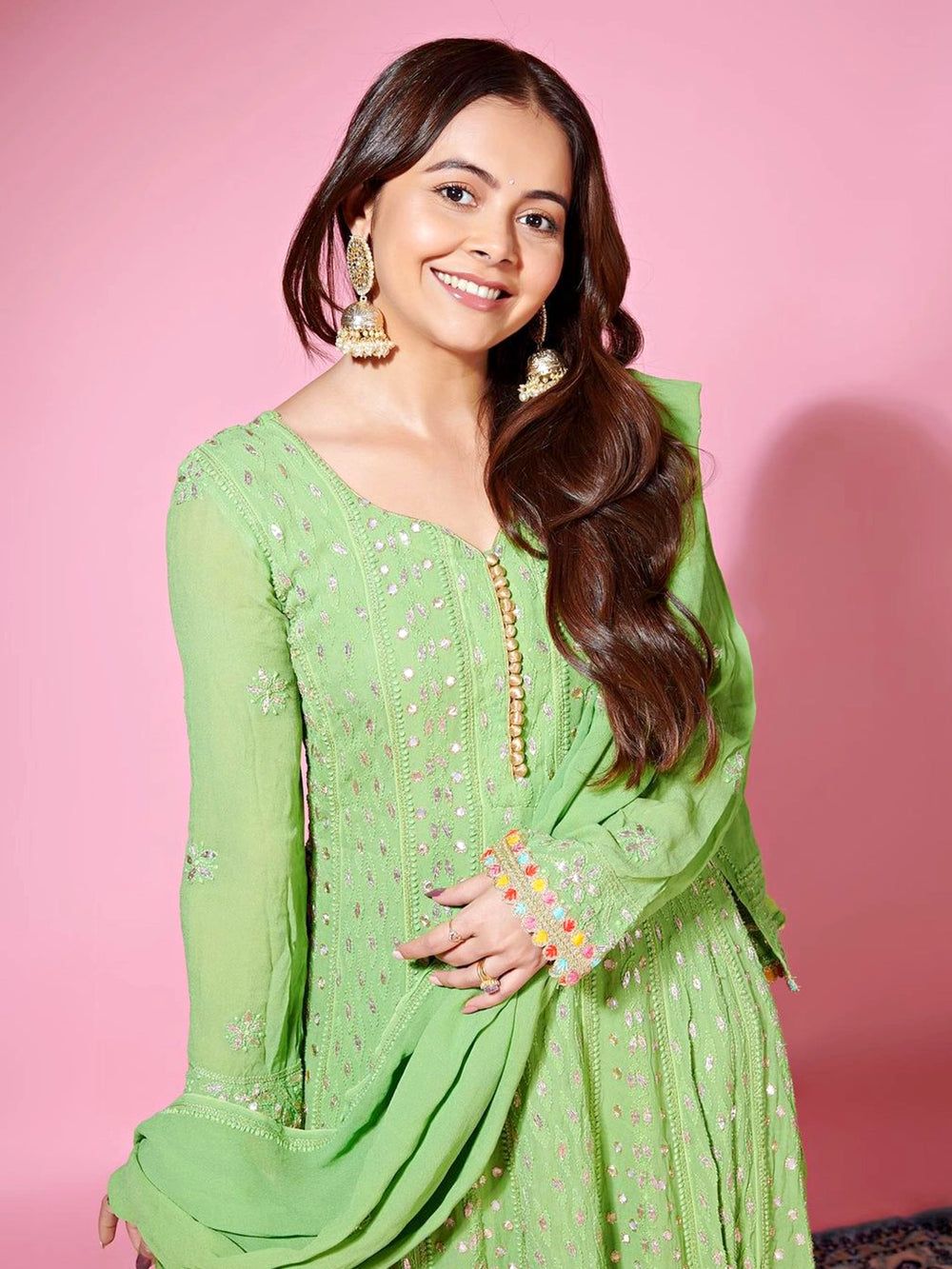 Devoleena Bhattacharjee Green Sufiya Viscose Chikankari Anarkali with Dupatta