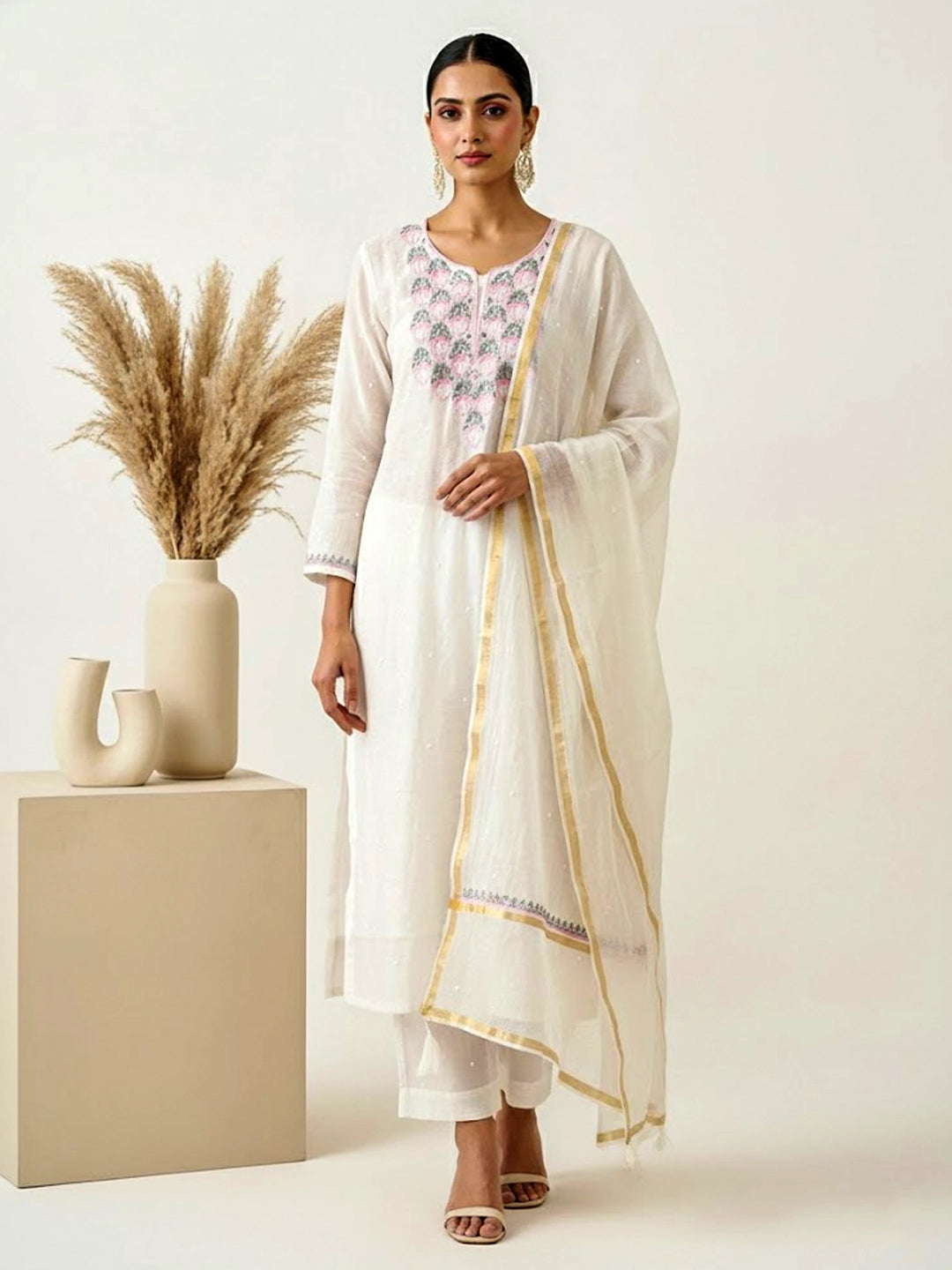 Naji Mul Chanderi Chikankari Kurta With Dupatta - Grey