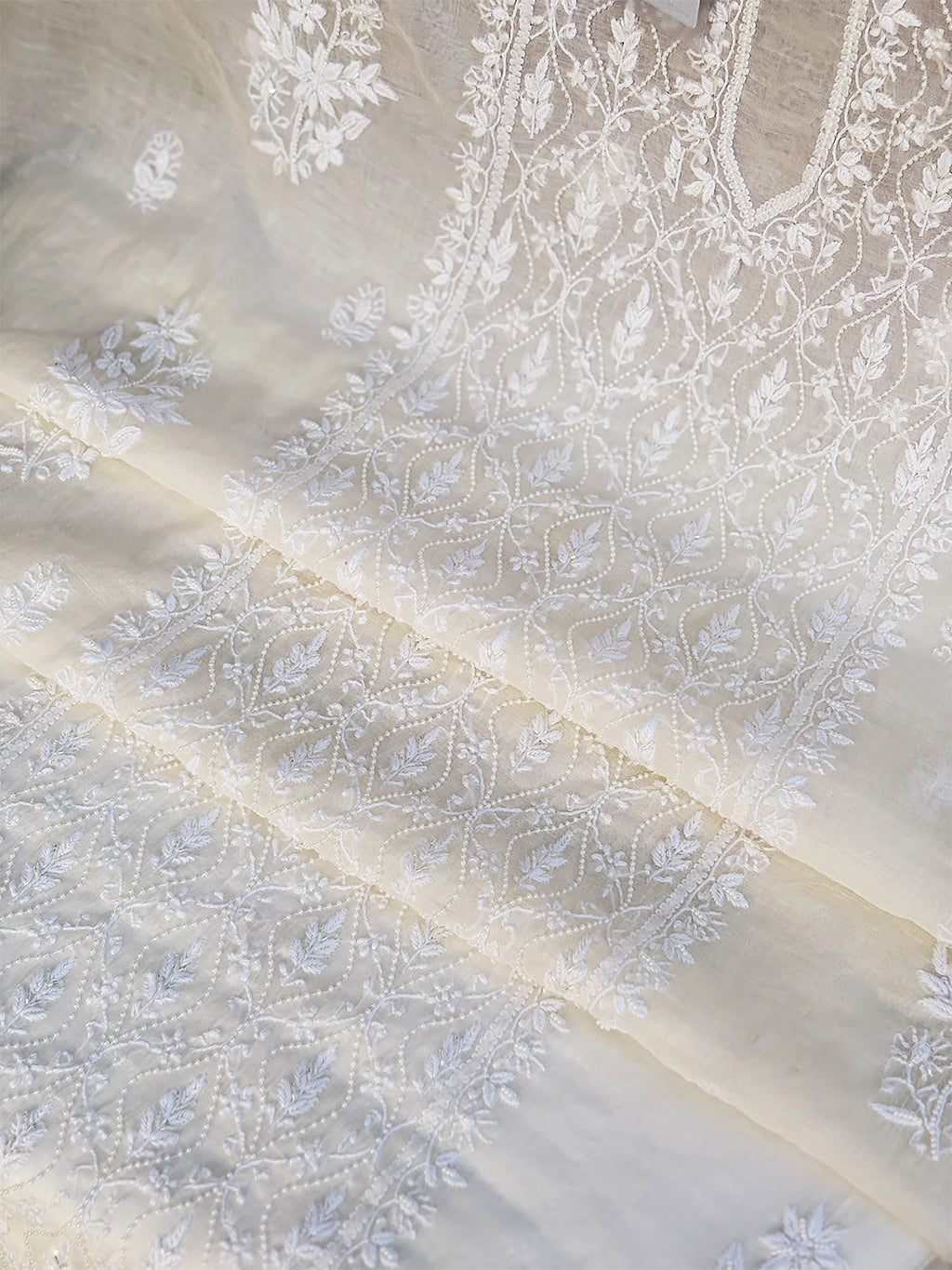 Sazia Mul Chanderi Chikankari Kurti Piece with Dupatta - White