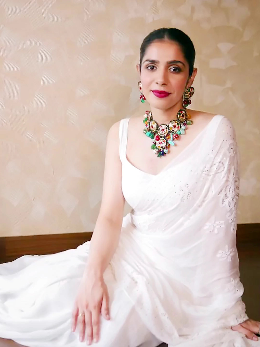 White Heer Viscose Chikankari Embroidered Saree