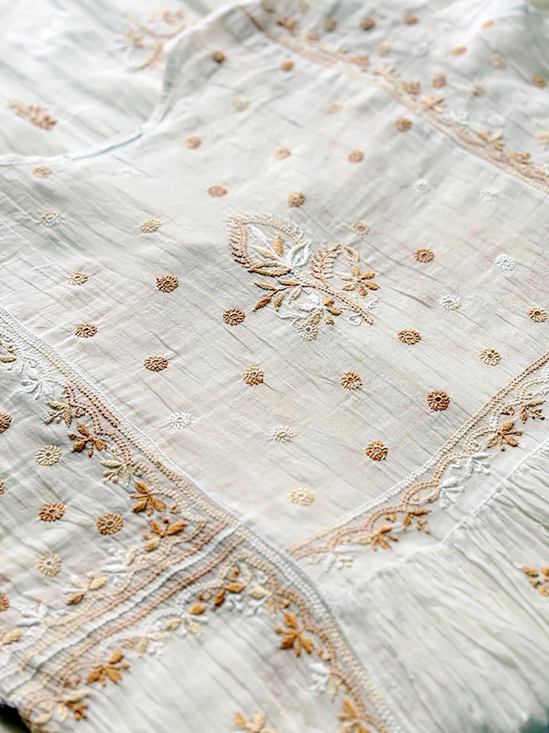 White Mul Chanderi Chikankari Kurta