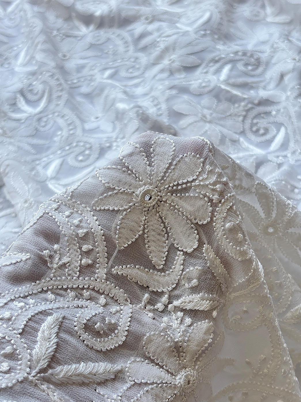 White Viscose Chikankari Un-Stitched Kurti Piece with Dupatta